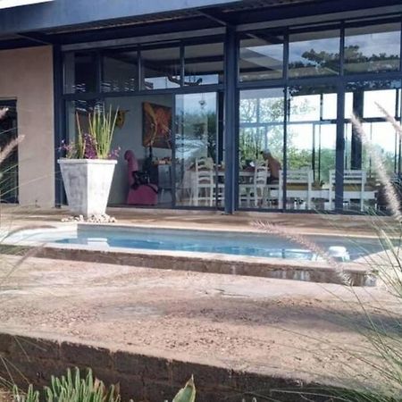 Hackberry House Black Thorn Cottage, Off Grid Khemsbok Eksteriør bilde