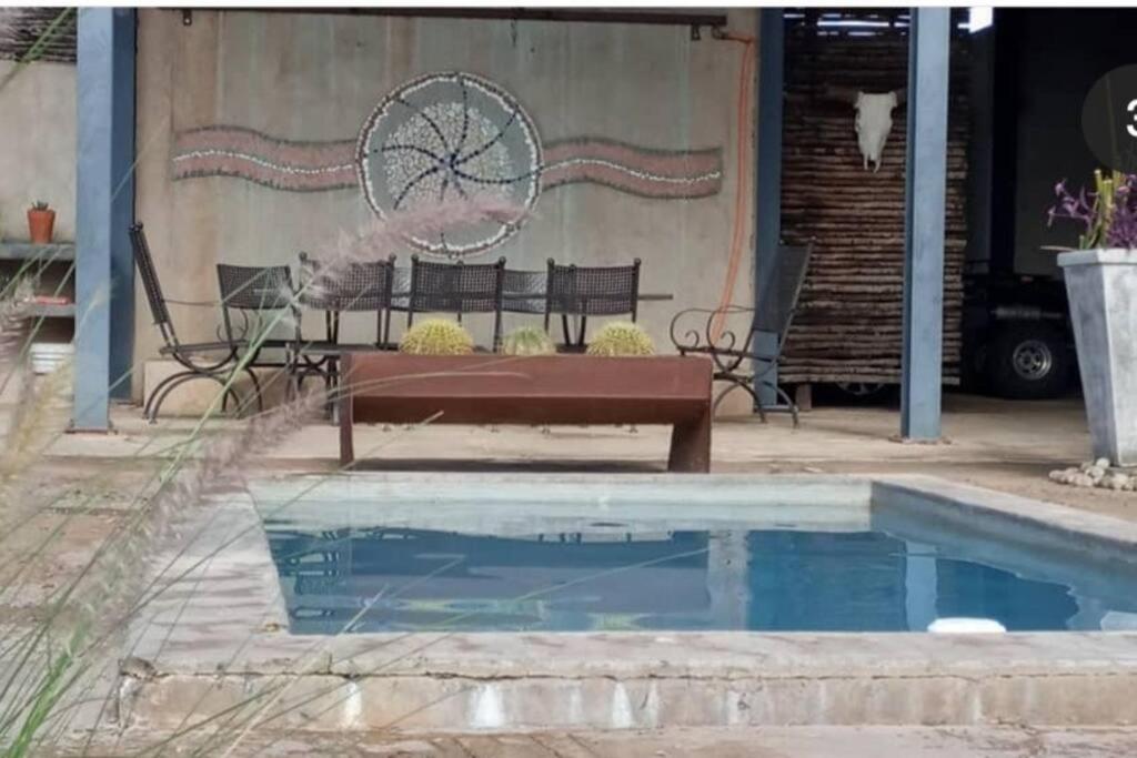 Hackberry House Black Thorn Cottage, Off Grid Khemsbok Eksteriør bilde